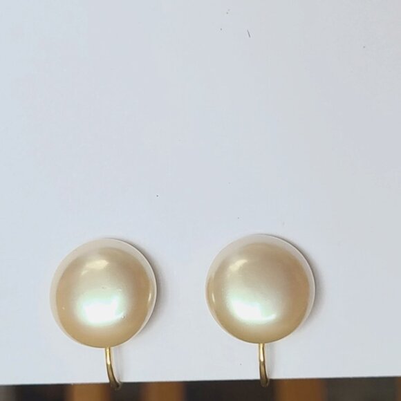 Vintage Marvella Round Screw Back Faux Pearl Gold Plated Statement Earrings - Picture 9 of 9